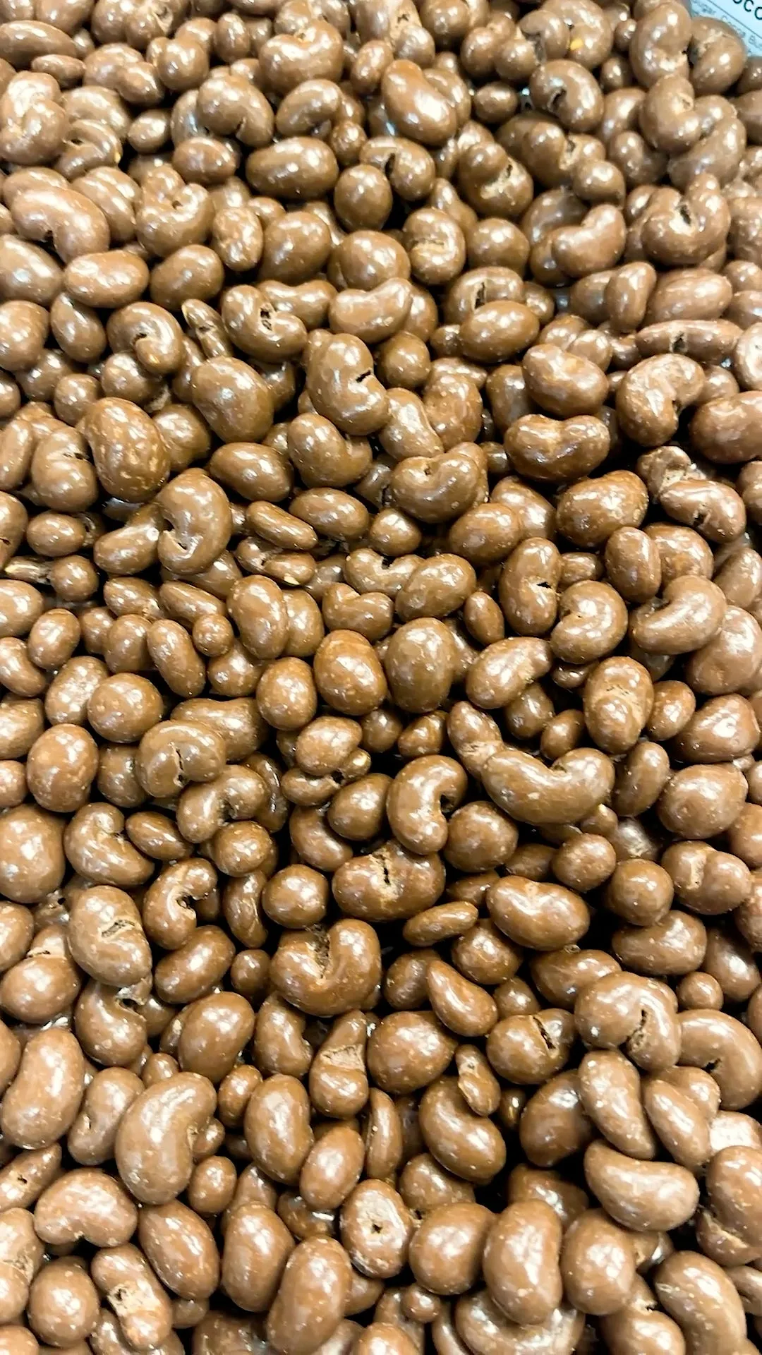 Cashews, Milk Chocolate (12 oz)