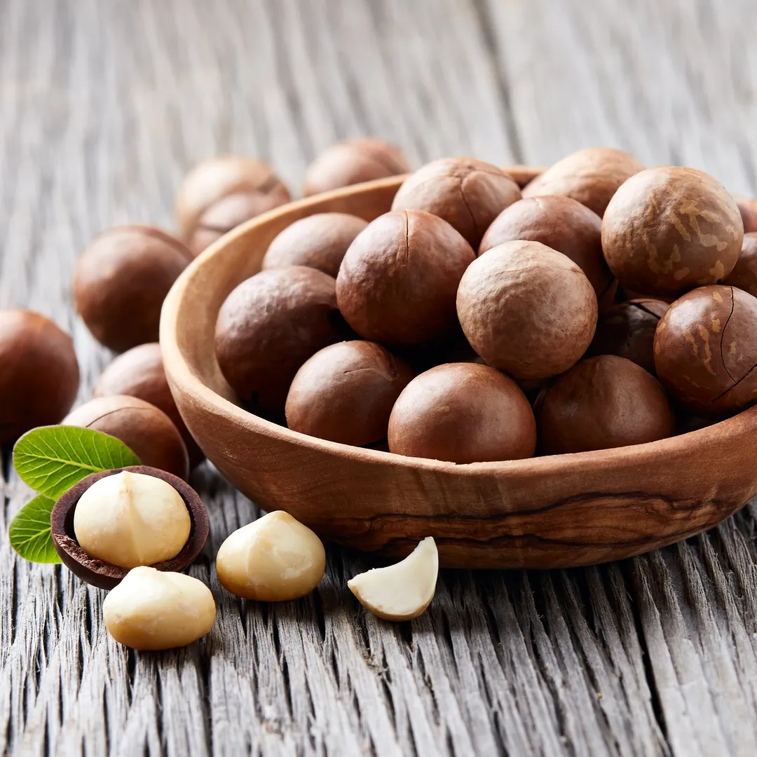 Macadamias, Raw Pieces Style 4 (12 oz)