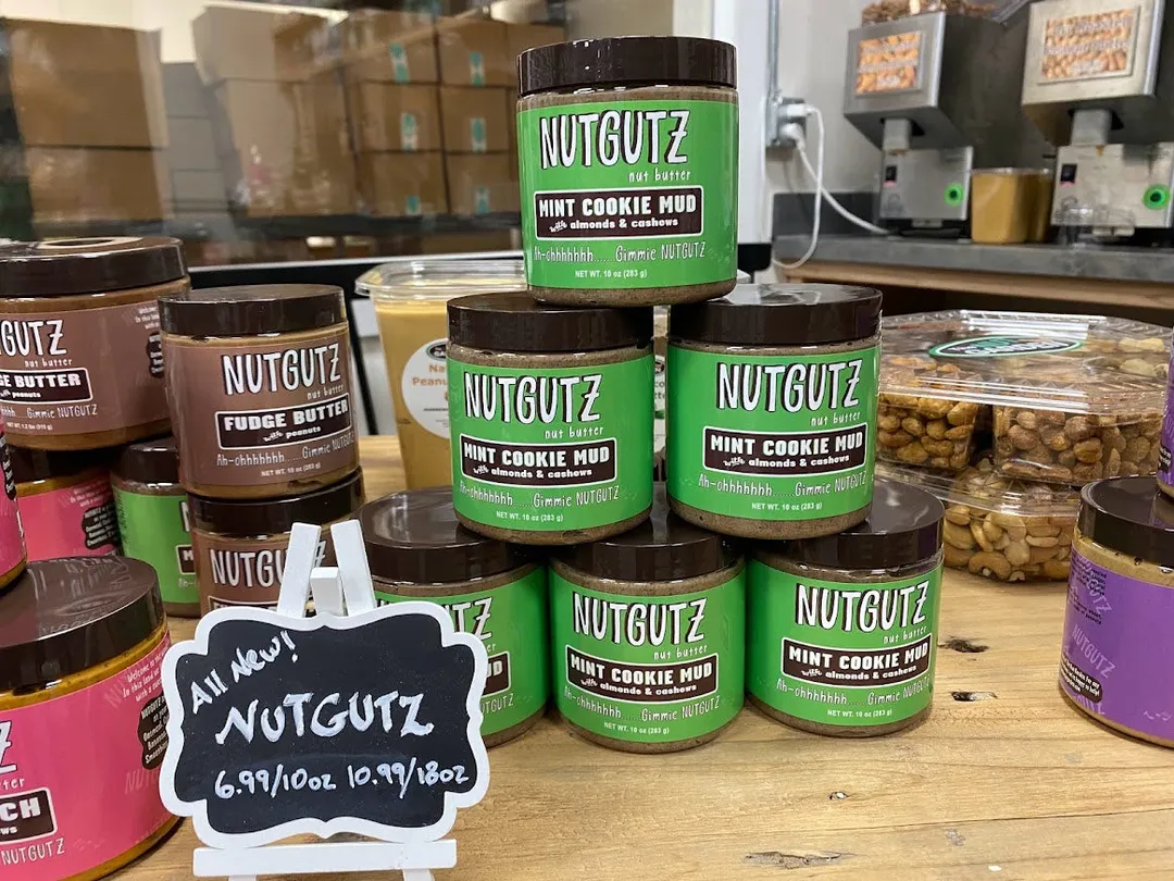NUTGUTZ nut butter | MINT COOKIE MUD