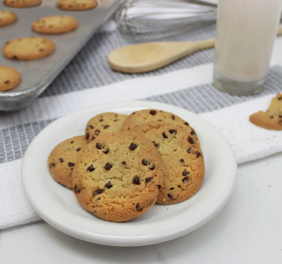 Thin Crispy Cookies: Choc Chip, Cinnamon Sugar, Choc Brownie