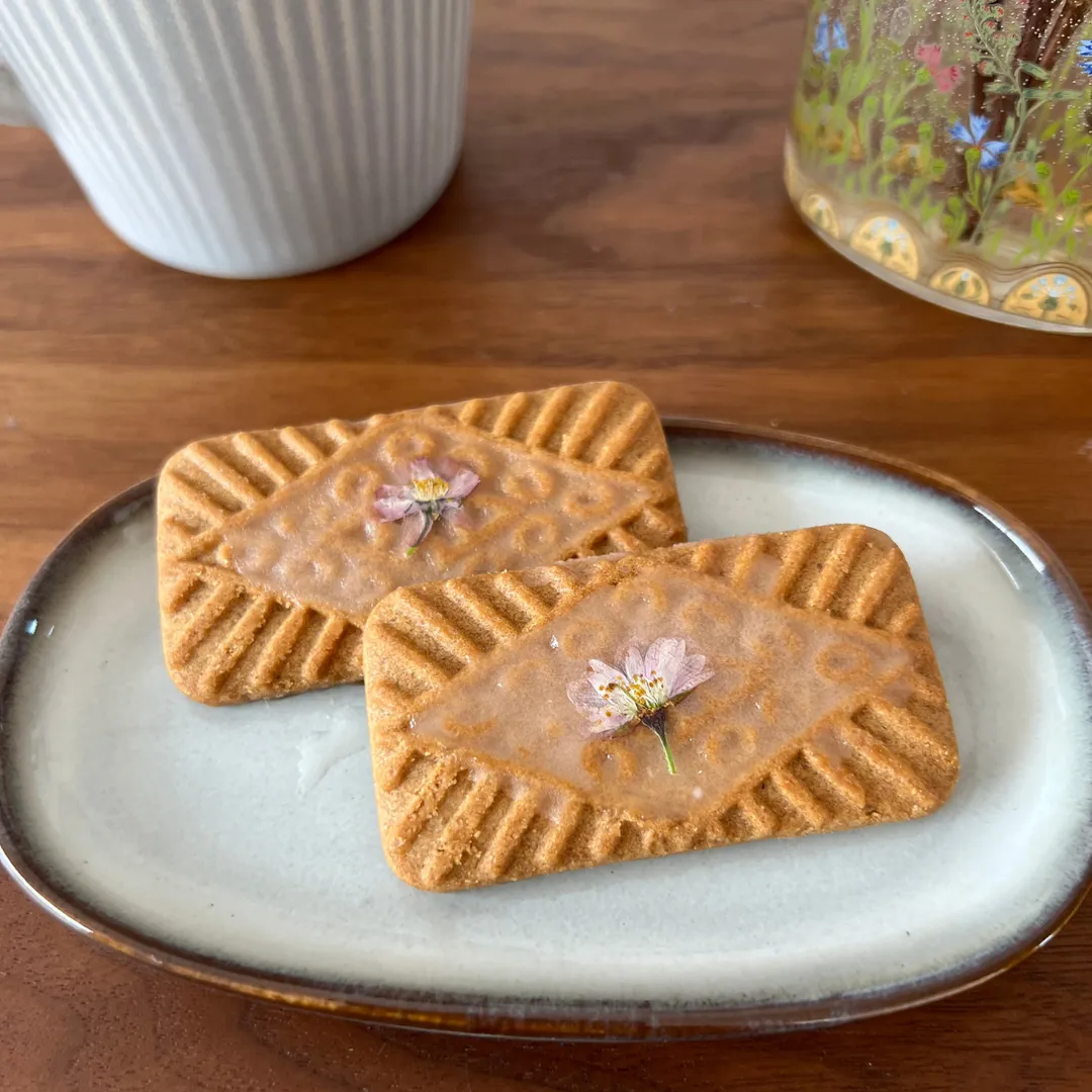 Dried Edible Sakura Blossoms (50 Blossoms), 0.049oz