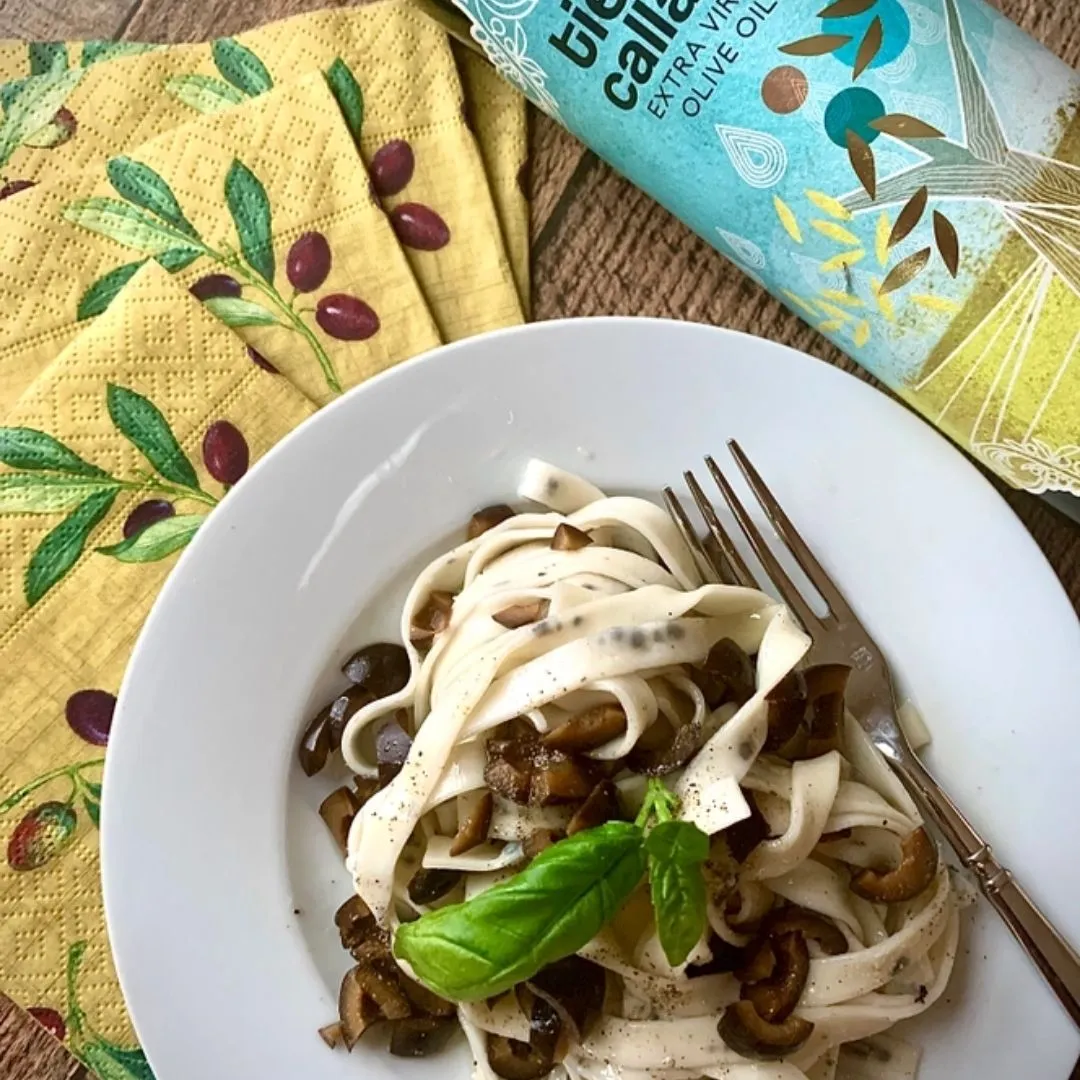 Black Olive and Garlic Fettuccine