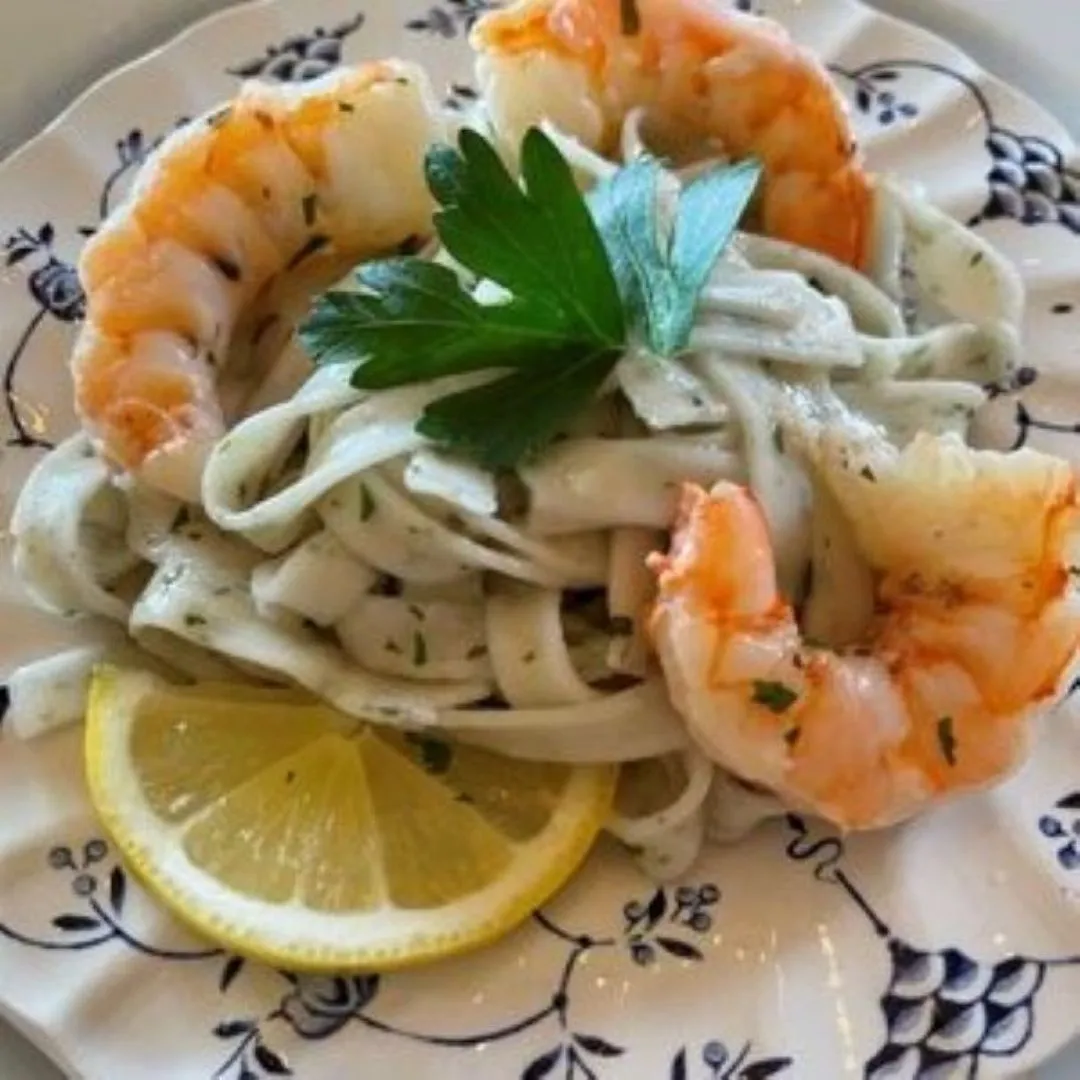 Vino Bianco Linguine
