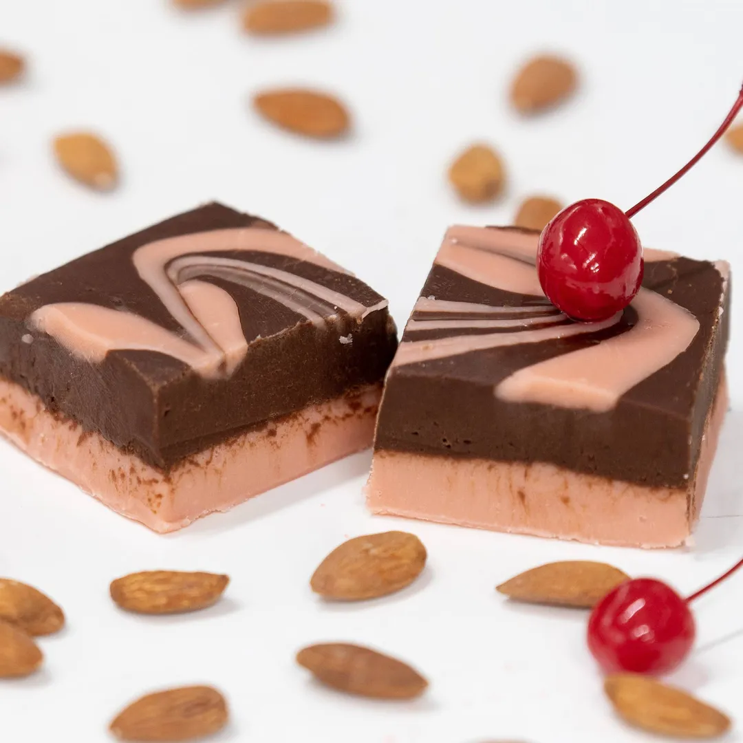 Amaretto Chocolate 1/2 lb. Fudge Bar