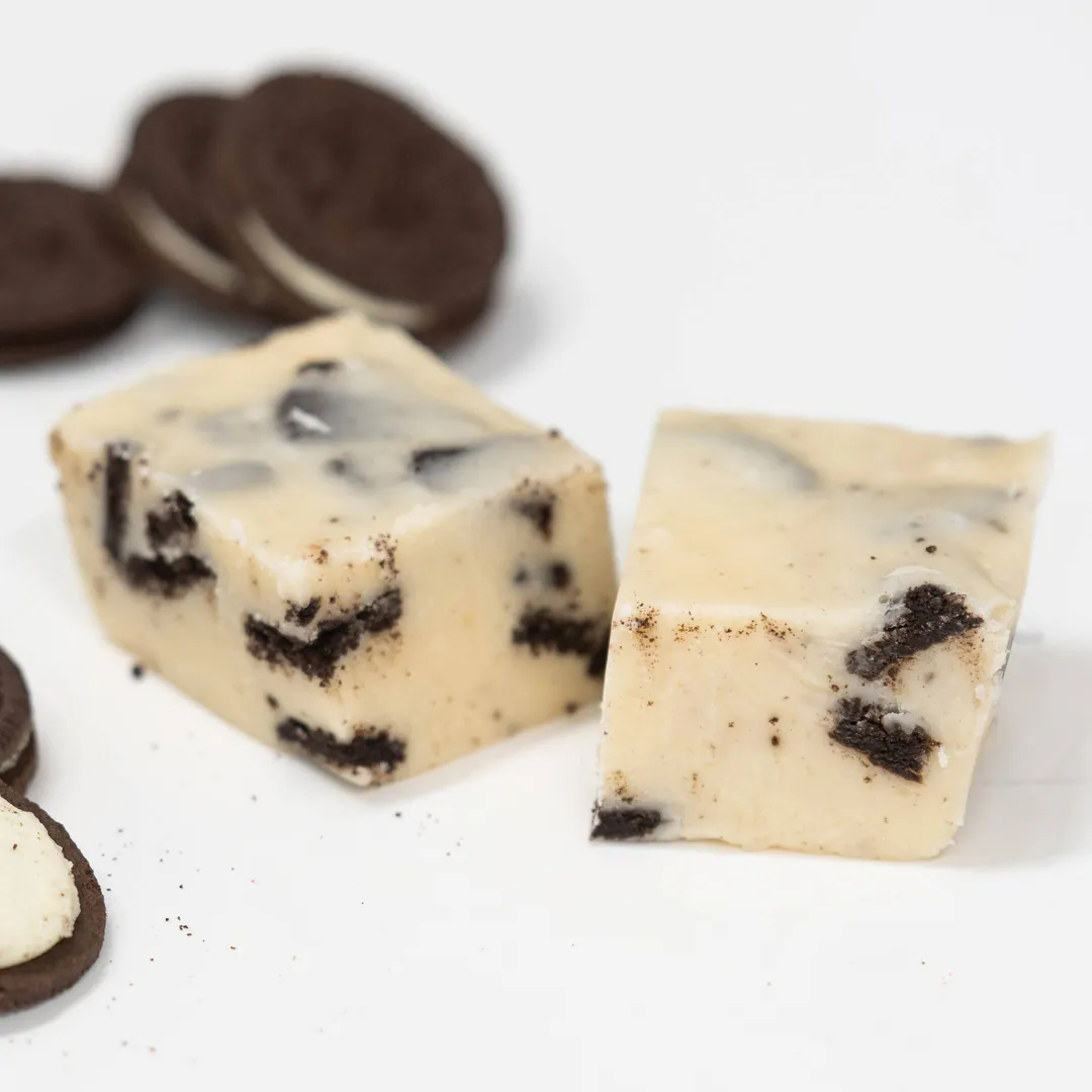 Cookies & Cream 1/2 lb. Fudge Bar