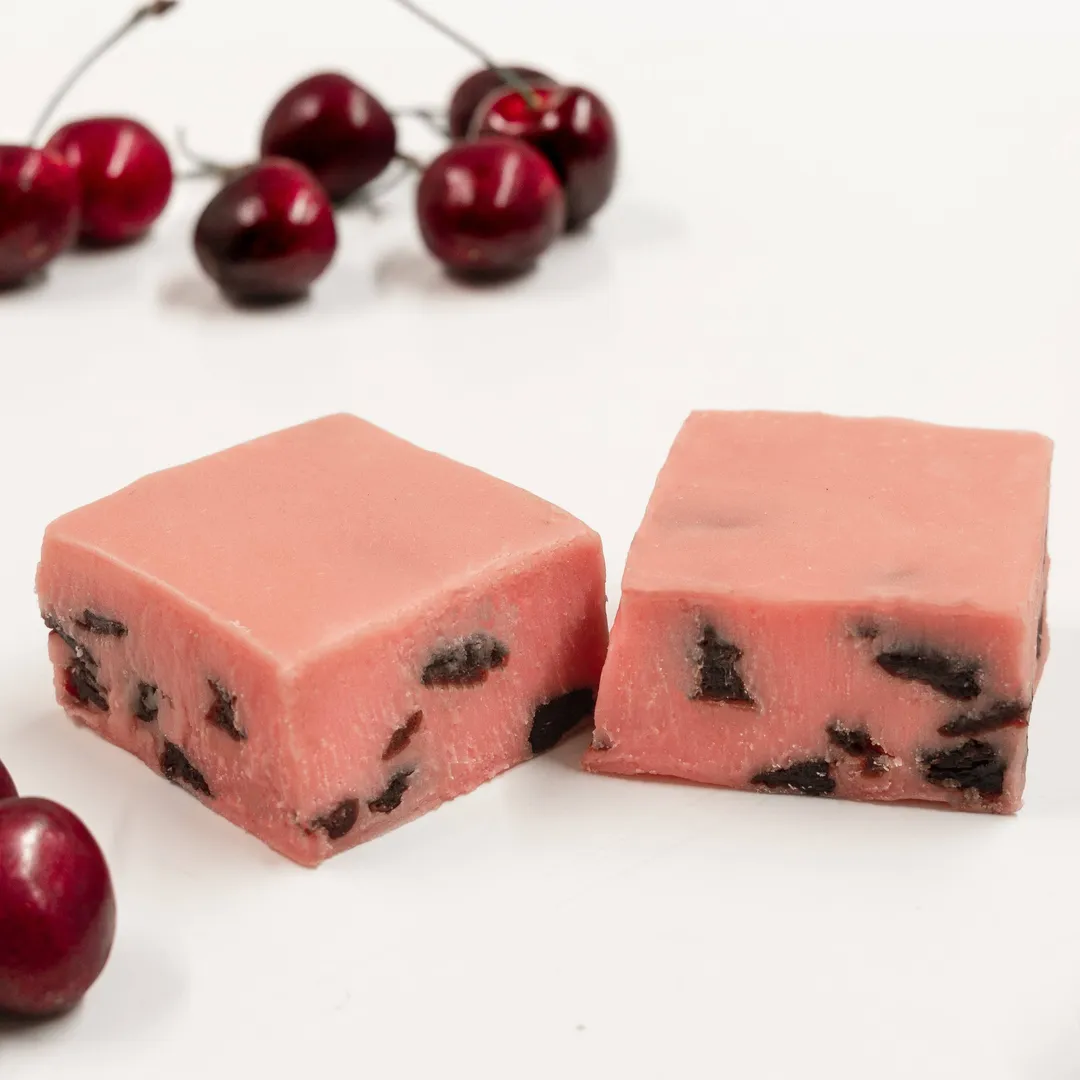 Door County Cherry 1/2 lb. Fudge Bar