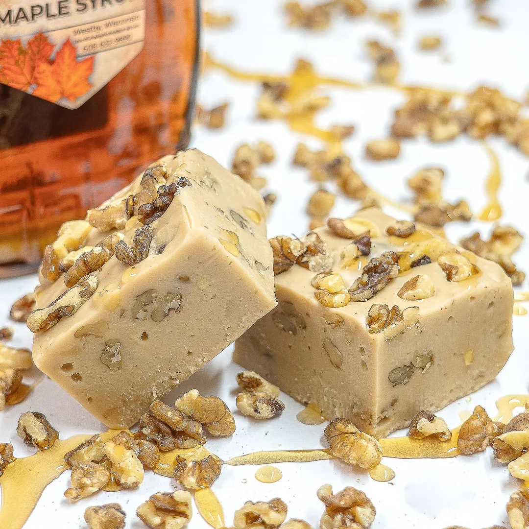 Maple Walnut 1/2 lb. Fudge Bar