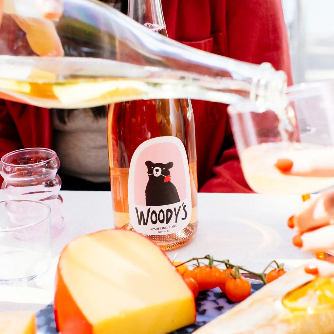 Woody's Non-Alcoholic Sparkling Rosé - Made in California (750ml)