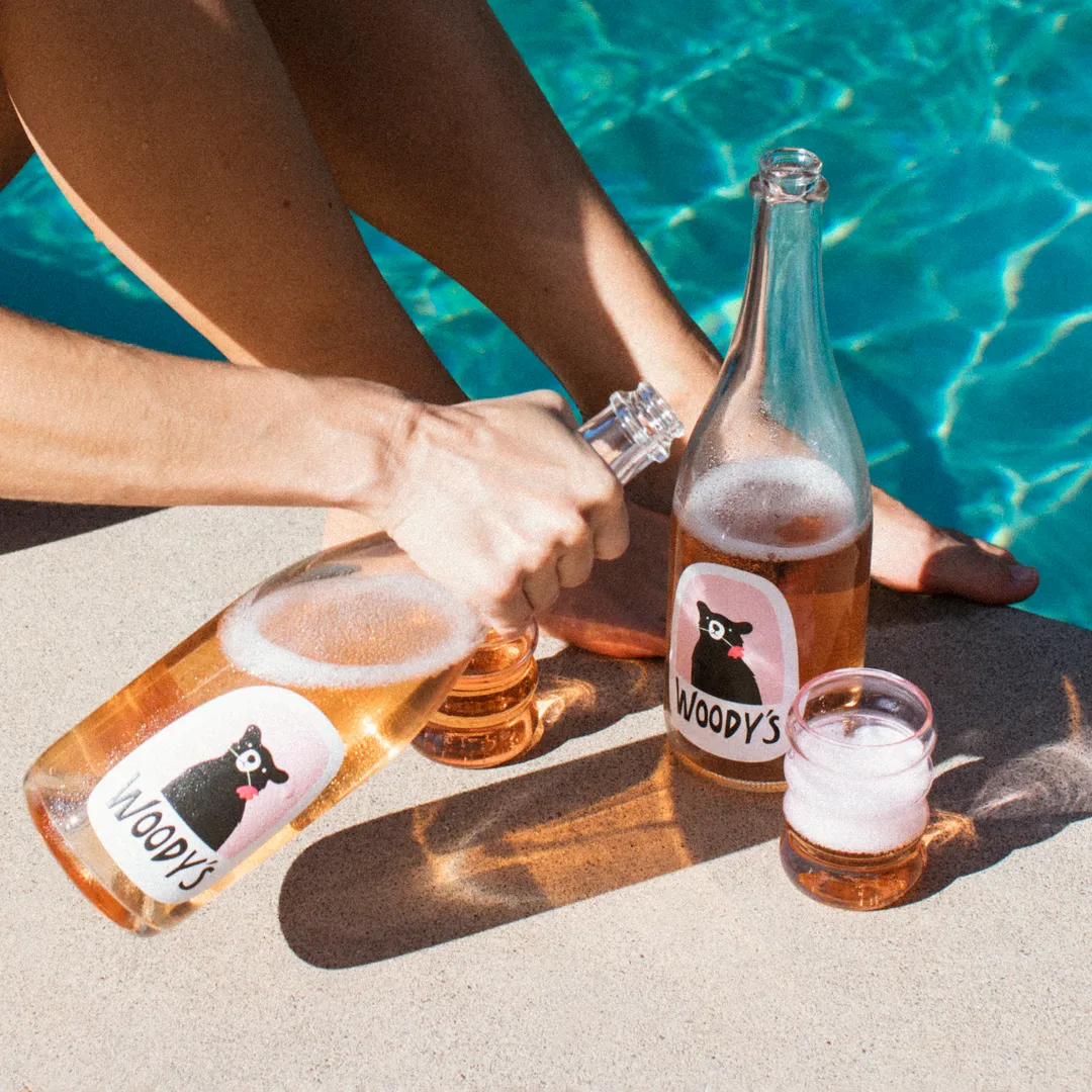Woody's Non-Alcoholic Sparkling Rosé - Made in California (750ml)