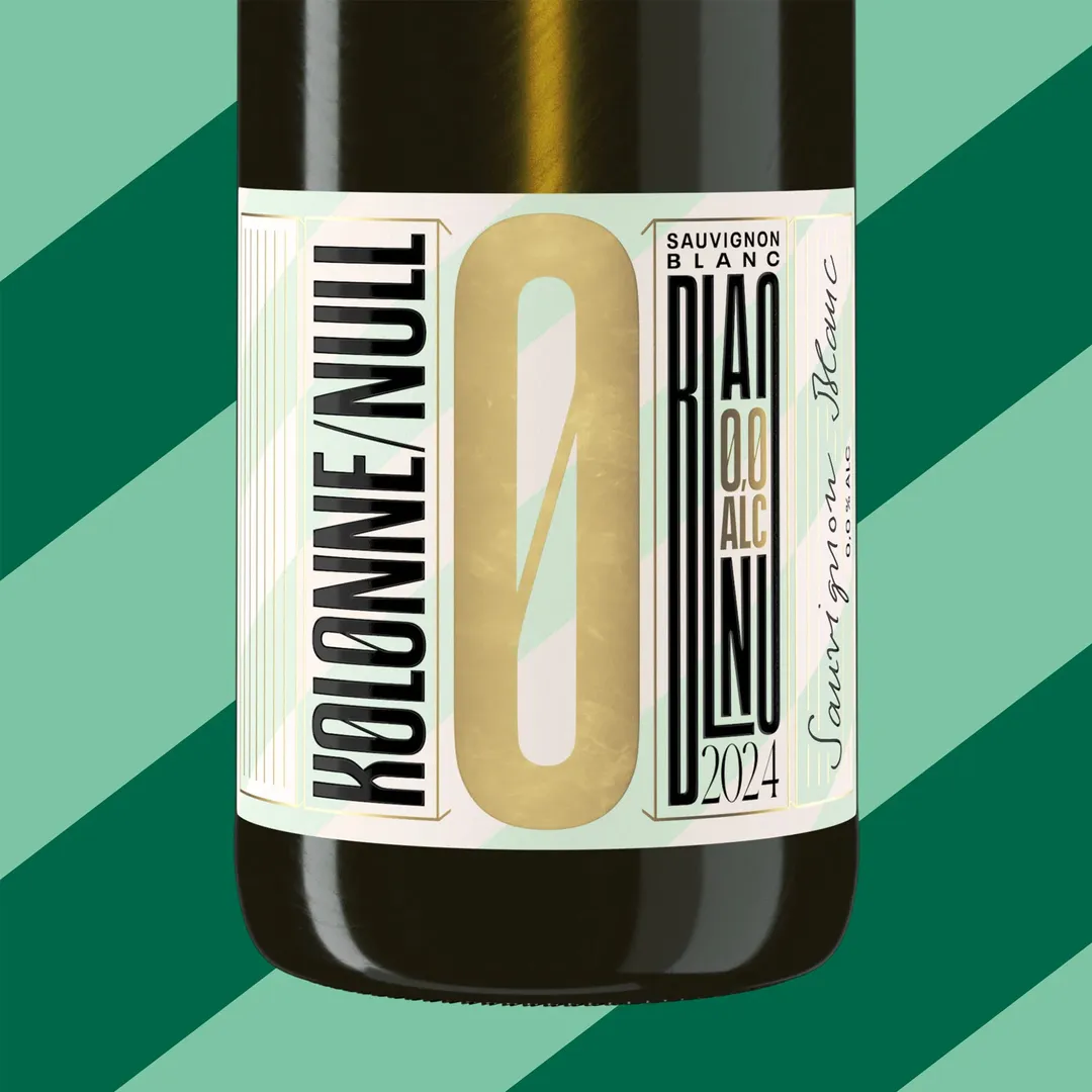 Kolonne Null Sauvignon Blanc, Non-Alcoholic Wine, Dealcoholized with Grapes from Spain 25.4 fl oz (<0.5% ABV, 750ml)