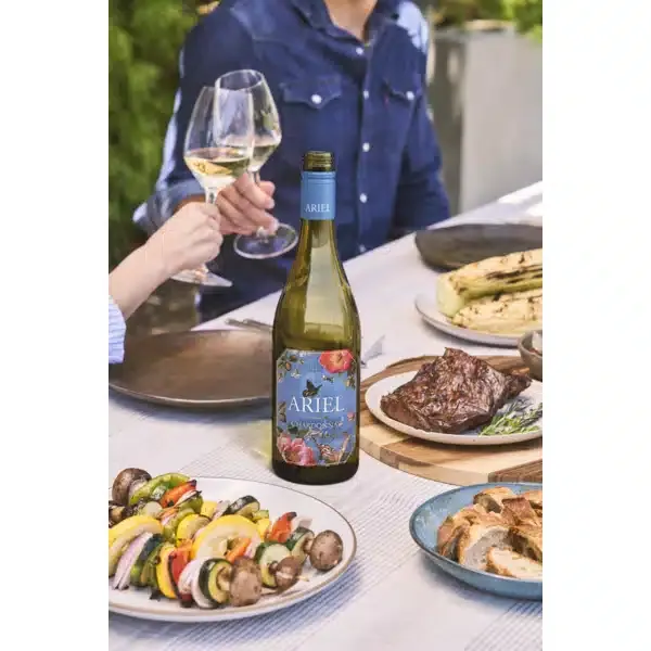 Ariel Chardonnay Non-Alcoholic White (USA, <0.5% ABV)