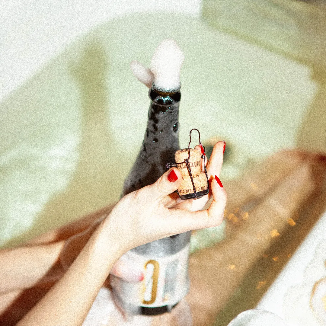 Kolonne Null Cuvee Sparkling No. 1, Non-Alcoholic Bubbly, Dealcoholized with Grapes from Germany (<0.5% ABV, 375ml)
