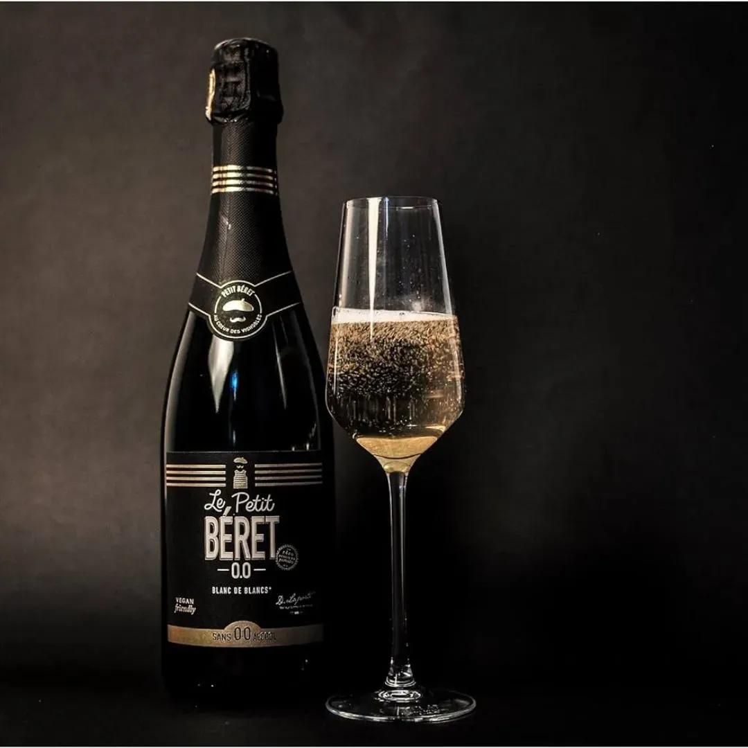 Le Petit Beret Blanc De Blancs Sparkling Non-Alcoholic Wine (0.0%, France)