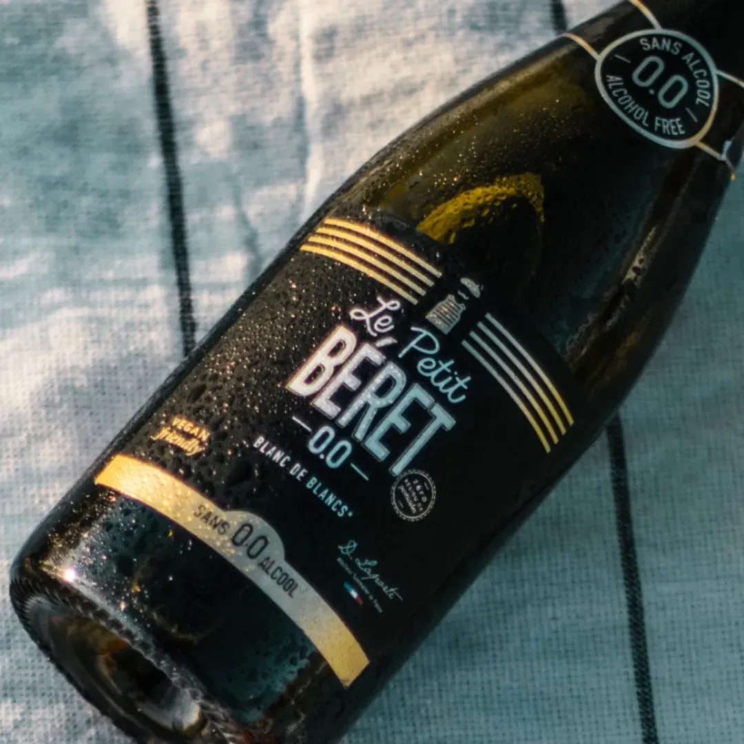 Le Petit Beret Blanc De Blancs Sparkling Non-Alcoholic Wine (0.0%, France)