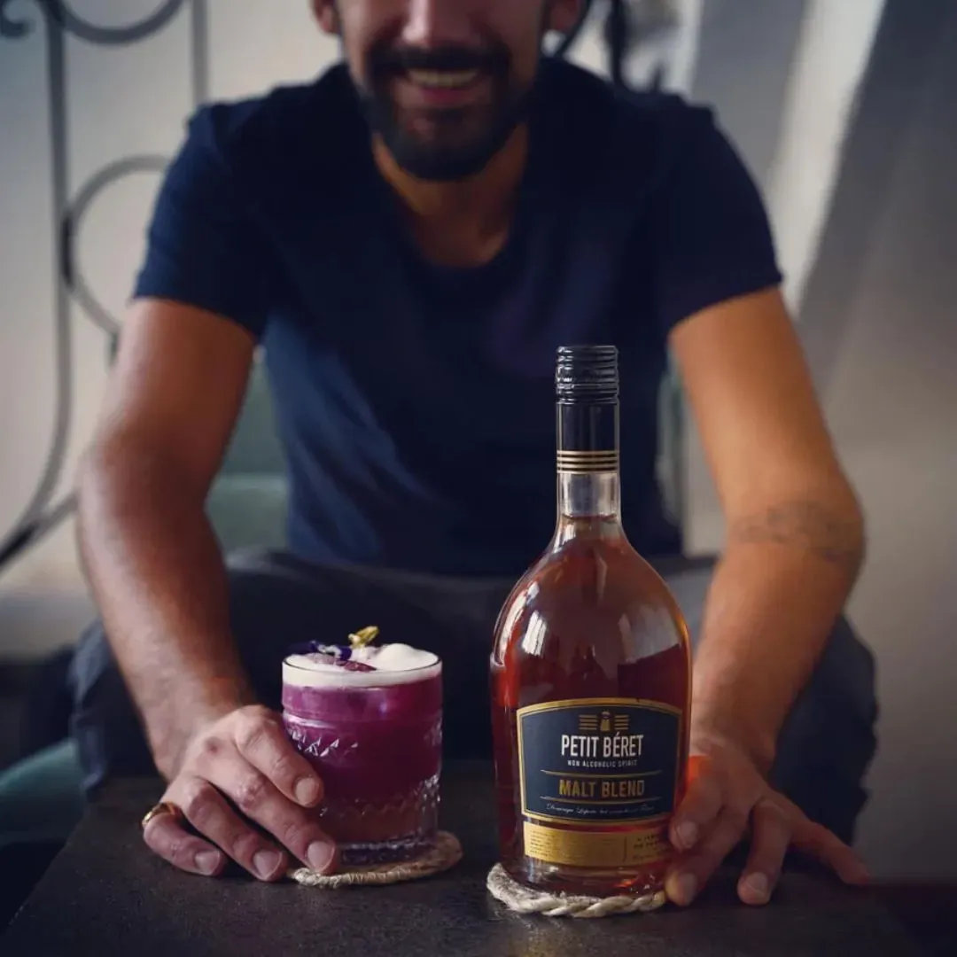 Le Petit Beret Malt Blend Non-Alcoholic Whiskey Spirit (0.0% ABV, France)