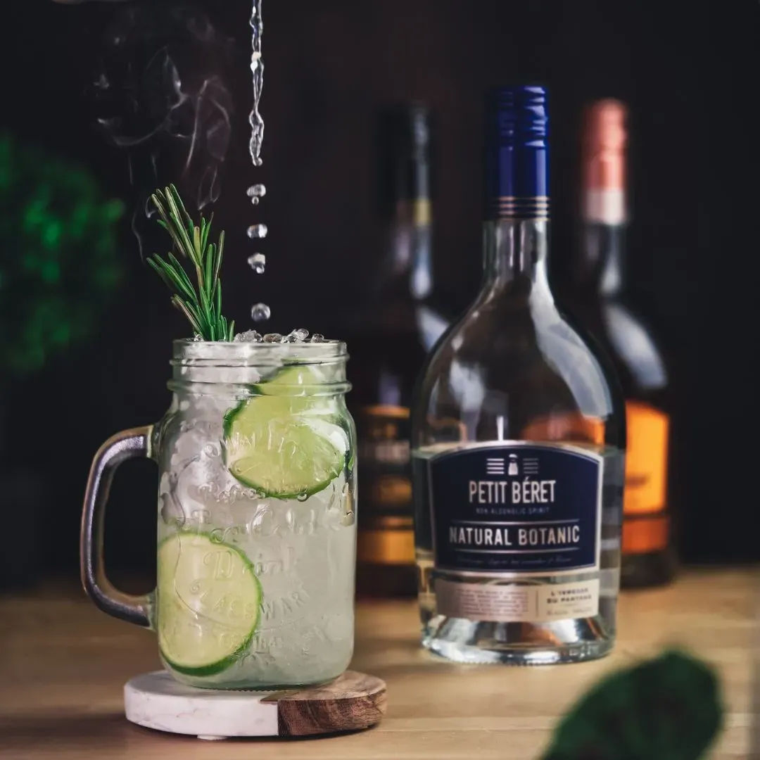 Le Petit Beret Natural Botanic Non-Alcoholic Gin Spirit (0.0% ABV, France)