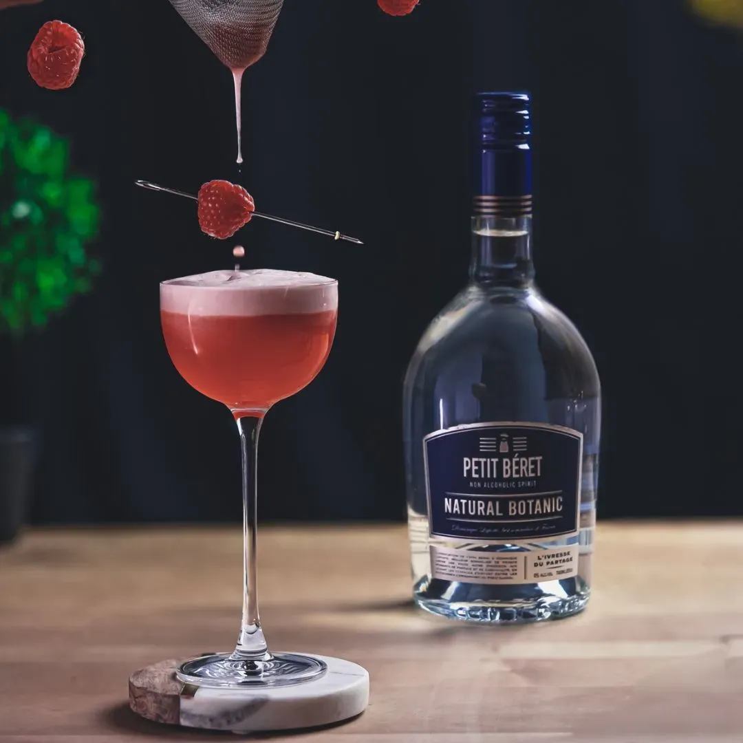 Le Petit Beret Natural Botanic Non-Alcoholic Gin Spirit (0.0% ABV, France)