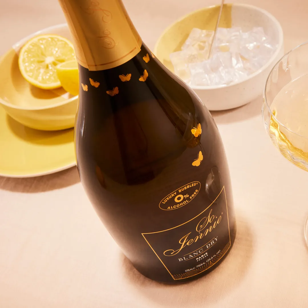 So Jennie Paris Blanc Dry Alcohol-Free Champagne Alternative 750ml (0.0% ABV, France)