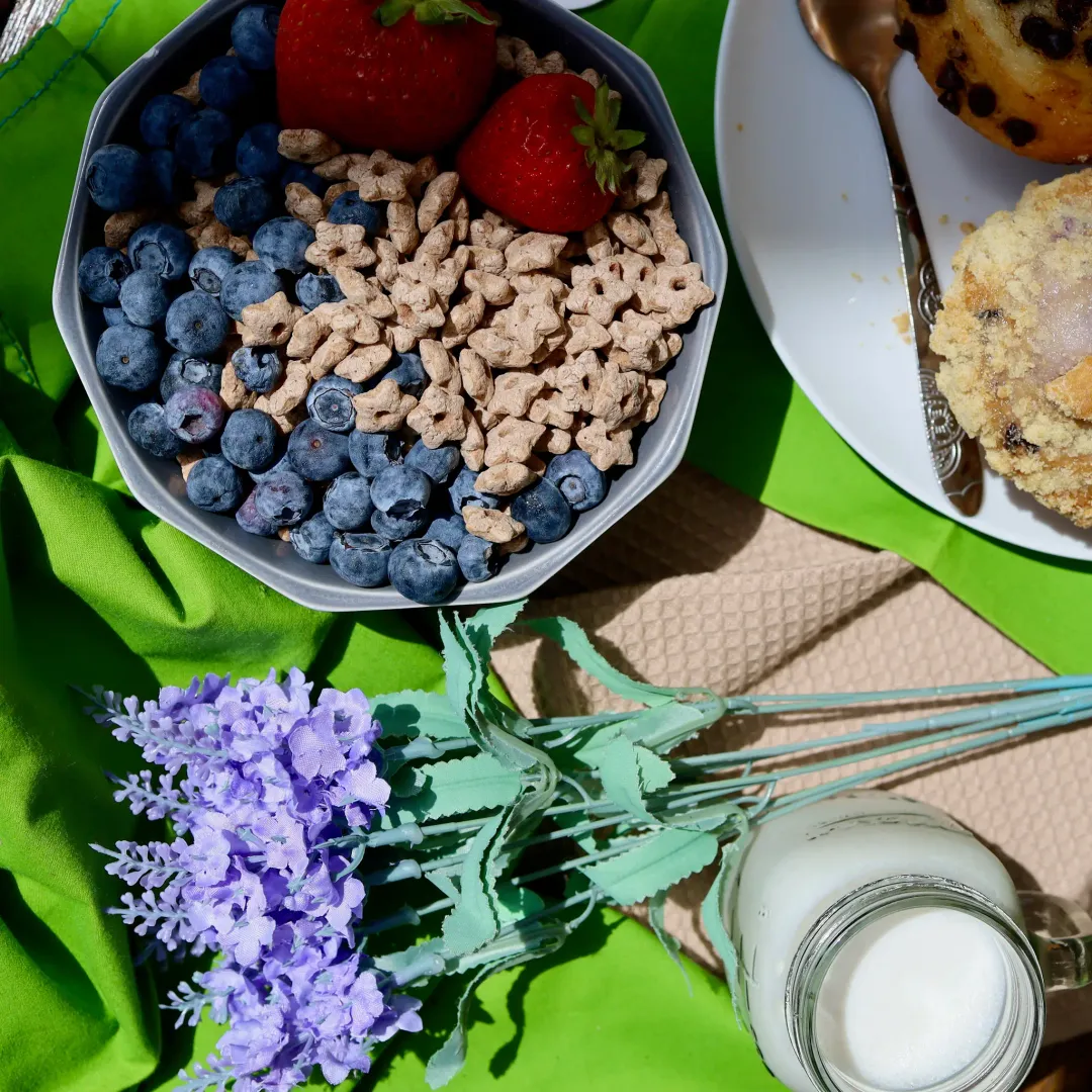 Awsum Snacks Organic Quinoa, Cocoa, Raw Coconut Sugar Cereal