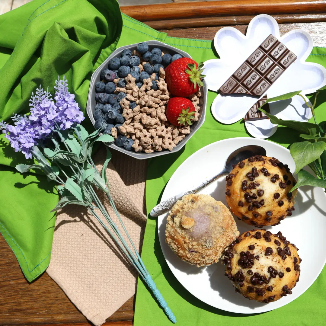 Awsum Snacks Organic Quinoa, Cocoa, Raw Coconut Sugar Cereal
