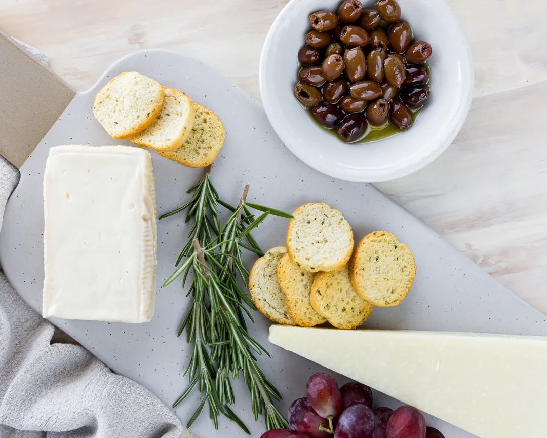 Organic Pitted Leccino Olives by Agricola Paglione