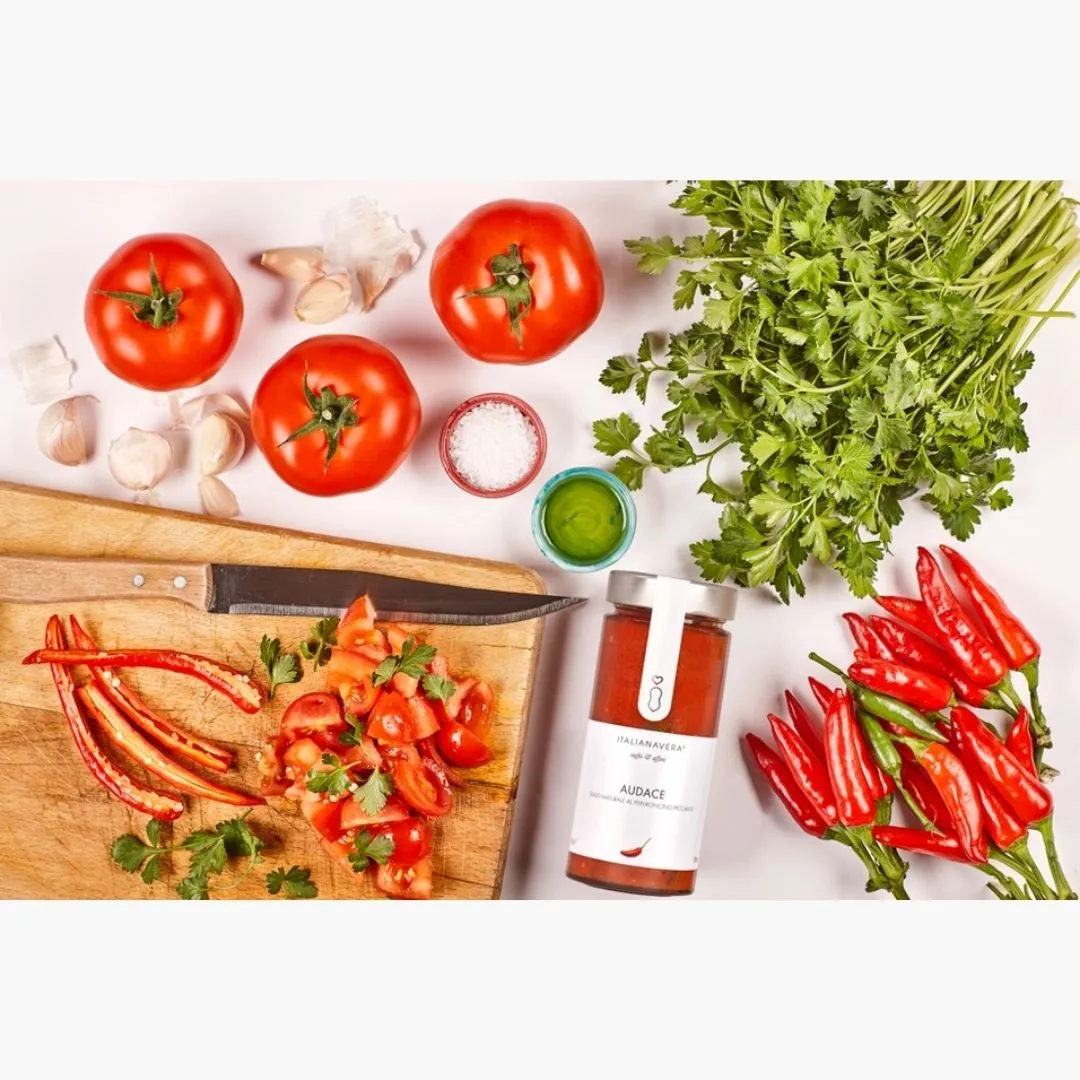 "Arrabbiata" Tomato Sauce with Chili Pepper by Italianavera