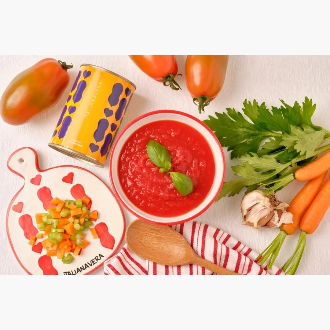 Passata Di Pomodoro Tomato Puree Tin by Italianavera