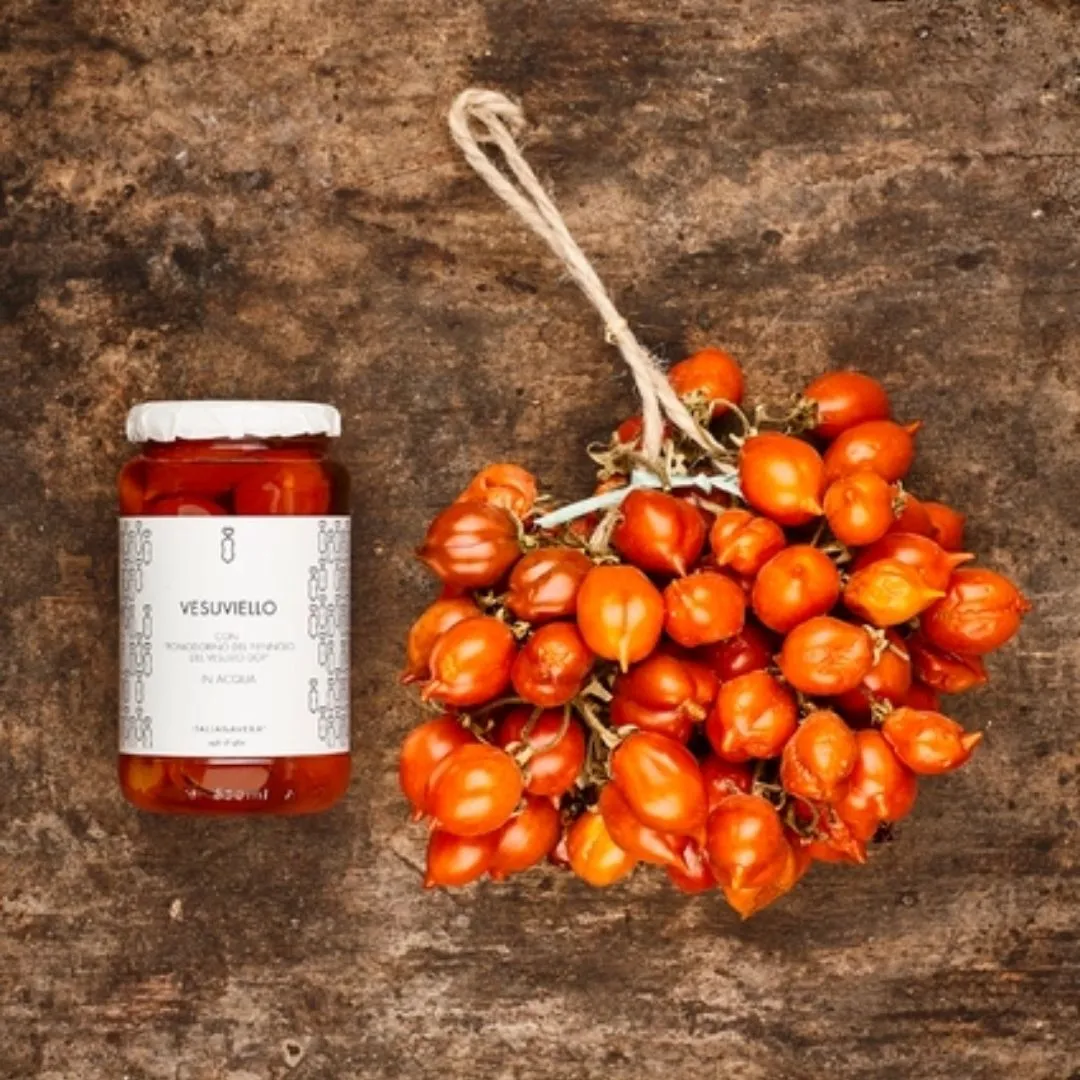 Vesuviello - Piennolo Tomatoes by Italianavera